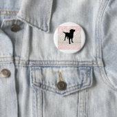 Badge Rond 5 Cm Chien noir étincelant (En situation)