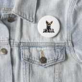 Badge Rond 5 Cm Chihuahua Joueuse d'échecs (En situation)