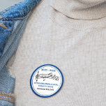 Badge Rond 5 Cm Choix de la variété du lycée bleu personnalisable<br><div class="desc">Ce bouton de chorale moderne bleu du lycée présente le nom de l'élève et de la chorale sous le personnel musical avec clé triplée et notes de musique. Customisez un chanteur,  un professeur de chorale ou un réalisateur pour un grand cadeau de remise de diplômes.</div>