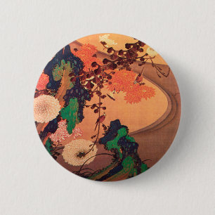 Badge Rond 5 Cm Chrysanthèmes par un ruisseau avec des rochers (17