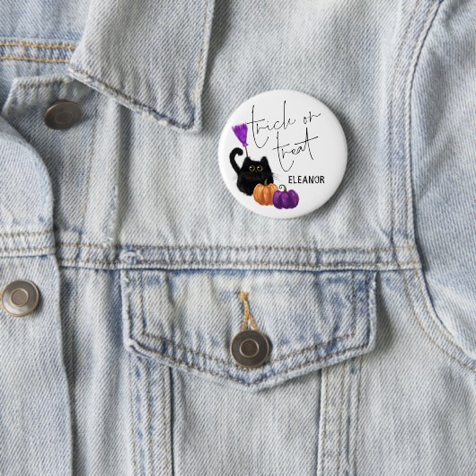 Badge Rond 5 Cm Citrouille de chat Broomstick Halloween Trick Nom (En situation)