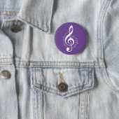 Badge Rond 5 Cm clé de sol blanc violet (En situation)