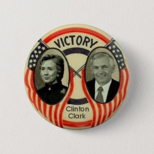 Badge Rond 5 Cm Clinton et Clark (Devant)