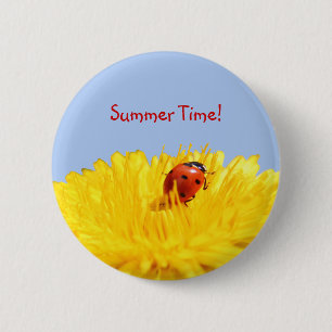 Badge Rond 5 Cm Coccinelle d'été sur la fleur jaune