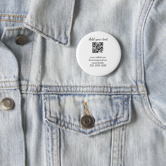 Badge Rond 5 Cm code QR personnalisé simple ajouter votre nom text (En situation)