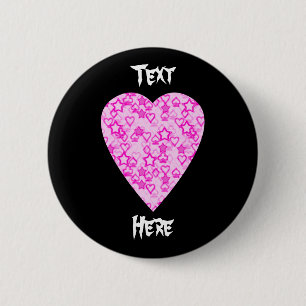 Badge Rond 5 Cm Coeur rose. Conception modelée de coeur