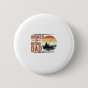 Badge Rond 5 Cm Conçu pour être papa T-shirt vintage pêche Design_