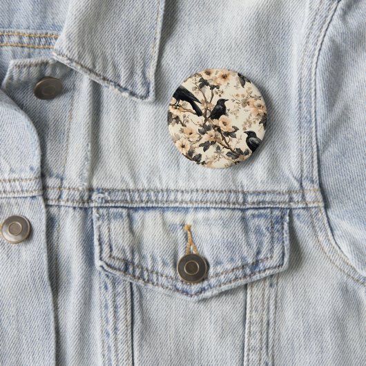 Badge Rond 5 Cm Corneille motif corneille (En situation)