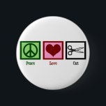 Badge Rond 5 Cm Coupes de cheveux Peace Love<br><div class="desc">Je suis un maître en coiffure. Top of my class in beauty school and the best at the salon! Un bouton d'esthéticienne pour un coiffeur. Customisez avec le nom de votre salon pour passer aux clients.</div>