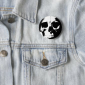 Badge Rond 5 Cm Crâne noir et blanc (En situation)