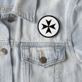Badge Rond 5 Cm Croix maltaise noire (En situation)