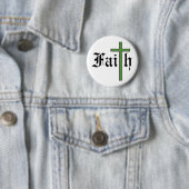 Badge Rond 5 Cm Croix Sainte de foi (En situation)