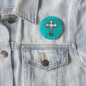 Badge Rond 5 Cm Croix turquoise en métal (En situation)