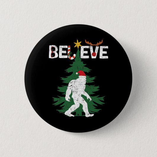 Badge Rond 5 Cm Croyez Bigfoot Sasquatch Yeti Santa Hat Noël (Devant)
