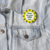 Badge Rond 5 Cm Daisy Mandala Modèle 29 (En situation)