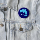 Badge Rond 5 Cm Dauphin mignon (En situation)