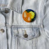 Badge Rond 5 Cm Décès Polychromoptique par Michael Moffa (En situation)