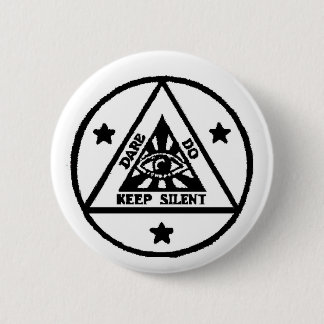 Badge Rond 5 Cm Défi. Faites. Maintenez silencieux ! Le code du
