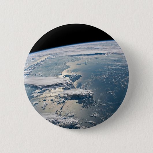 Badge Rond 5 Cm Des Nuages Autour De Sumatra, Indonésie. (Devant)