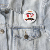 Badge Rond 5 Cm Deux Fast Red Flame Race Car 2e fête d'anniversair (En situation)