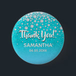 Badge Rond 5 Cm Diamonds parties scintillant bleu turquoise vert m<br><div class="desc">Turquoise,  bleu vert dégradé couleur fausse parties scintillant avec faux sprinkle diamant. Avec le texte : Merci ! Modèles pour un nom et une date. Date de naissance ou date de la fête/anniversaire. Lettres blanches. Pour une fête d'anniversaire,  baby shower ou douche nuptiale.</div>