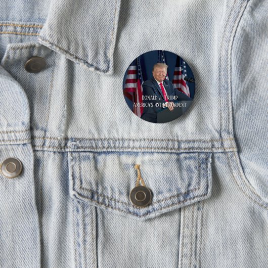 Badge Rond 5 Cm Donald J. Trump 45e président Keepsaké (En situation)