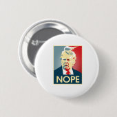 Badge Rond 5 Cm Donald Trump NOPE -- Anti-Atout 2016 - (Devant & derrière)