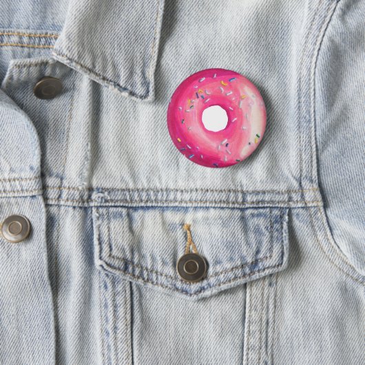 Badge Rond 5 Cm Donut With Pink Frosting And Sprinkles (En situation)