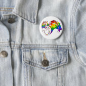 Badge Rond 5 Cm Dragon Rainbow Pride (En situation)