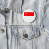 Badge Rond 5 Cm Drapeau de Singapour (En situation)