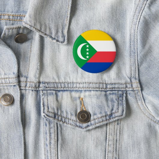 Badge Rond 5 Cm Drapeau des Comores (En situation)
