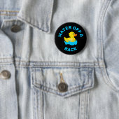 Badge Rond 5 Cm 'Eau sur le dos d'un canard' Canard en caoutchouc  (En situation)
