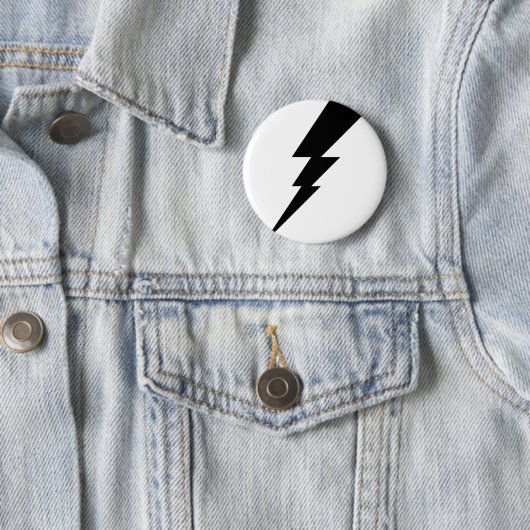 Badge Rond 5 Cm Éclair noir (En situation)