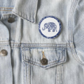 Badge Rond 5 Cm Elephant bleu marine Paisley (En situation)