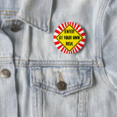 Badge Rond 5 Cm entrez à vos propres risques (En situation)