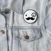 Badge Rond 5 Cm fancy mustchace face (En situation)