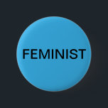 Badge Rond 5 Cm Féministe - texte noir gras sur bleu clair<br><div class="desc">Croyez-vous en l'égalité des droits pour les femmes et les hommes ? Si c'est le cas, alors vous êtes féministe. Affichez fièrement le étiquette avec un bouton avec le mot "féministe" imprimé en gras noir tout le texte casquette sur un arrière - plan bleu vif. Pour une autre couleur arrière...</div>