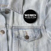 Badge Rond 5 Cm Femmes fortes Ruth Bader Ginsburg Citation féminis (En situation)
