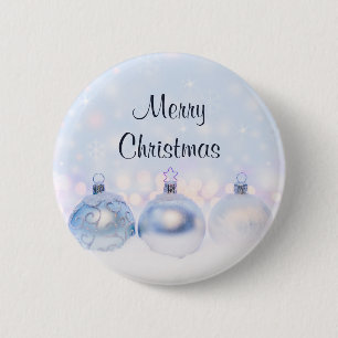 Badge Rond 5 Cm Festif boules de Noël en argent sur la neige