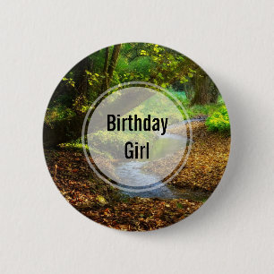 Badge Rond 5 Cm Fille d'anniversaire Photo d'un ruisseau Forest