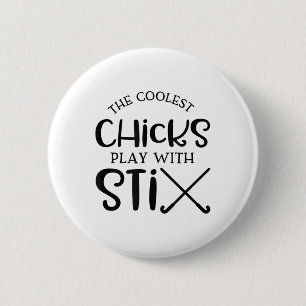 Badge Rond 5 Cm Filles D'université Avec Des Sticks Jouent Au Hock