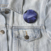 Badge Rond 5 Cm Fleur Rose violet (En situation)