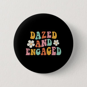 Badge Rond 5 Cm Fleurs Mariée Radieuse et Engagée Fête de Bachelor