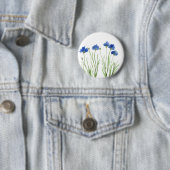 Badge Rond 5 Cm Fleurs sauvages d'aquarelle de fleurs bleues de Co (En situation)