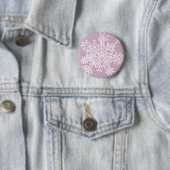 Badge Rond 5 Cm Flocon de neige (sur violet clair) (En situation)