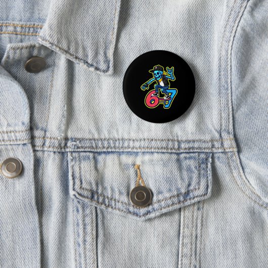 Badge Rond 5 Cm Funny 67 Skeleton Skater Meme Retro Skateboarding (En situation)