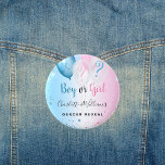 Badge Rond 5 Cm Genre révéler fête rose bleu garçon fille ballons<br><div class="desc">Pour un baby shower de révélation de genre,  Un arrière - plan de dégradé bleu et rose. Décoré de parties scintillant et de ballons bleus,  roses et blancs. Avec le texte : Garçon ou Fille. Personnalisez et ajoutez le nom des parents.</div>