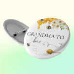 Badge Rond 5 Cm Grand-Mère À Être Miel Mignonne<br><div class="desc">Cette conception peut être personnalisée dans la zone fournie en modifiant la photo et/ou le texte. Vous pouvez également le customiser en cliquant sur Personnaliser ce Modèle, puis en choisissant l'option cliquer pour customiser et supprimer ou modifier la couleur de l'arrière - plan, ajouter du texte, modifier la couleur ou...</div>
