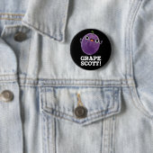Badge Rond 5 Cm Graphe Scott Funny Fruit Graphe Pun Dark BG (En situation)