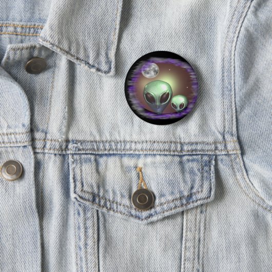 Badge Rond 5 Cm gris Alien (En situation)